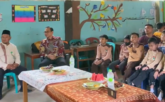 Belajar Ketulusan Cinta dari Bupati Seluma Teddy Rahman
